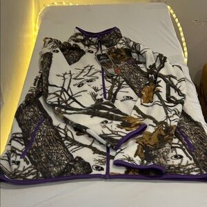 mossy oak Cabela's Woodland Fleece Jacket with Purple Trim XXL